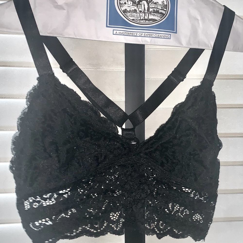 Lace Black Bralette Size S/M w/Crisscross Adjustable Straps.